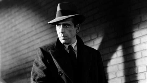 The Maltese Falcon! A Classic Film Noir Featuring Humphrey Bogart as Sam Spade and Brimming with Deceit and Intrigue